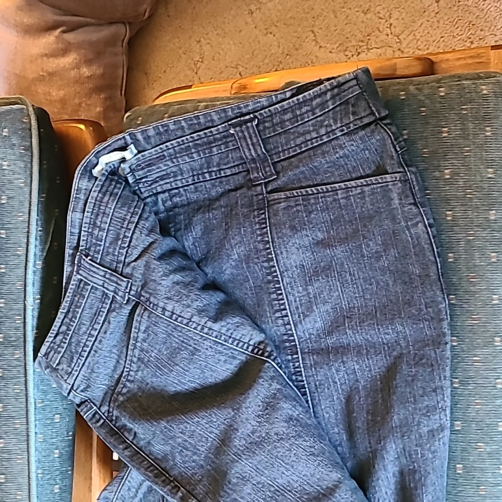 Jeans - Picture 3 of 3